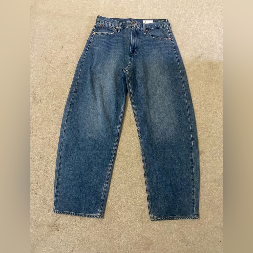 Gap High Waisted Barrel Ankle Jeans
